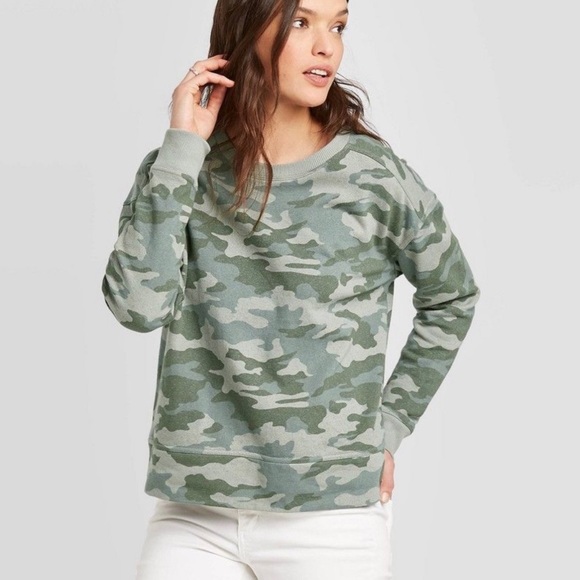 Universal Thread Army pullover - Picture 2 of 2
